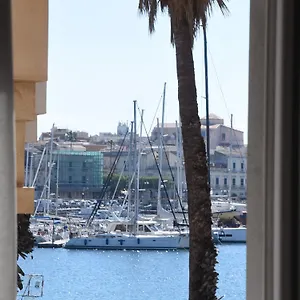 https://ortigia-riflessa-design-e-comfort-vista-mare.sicilyhotelsitaly.net