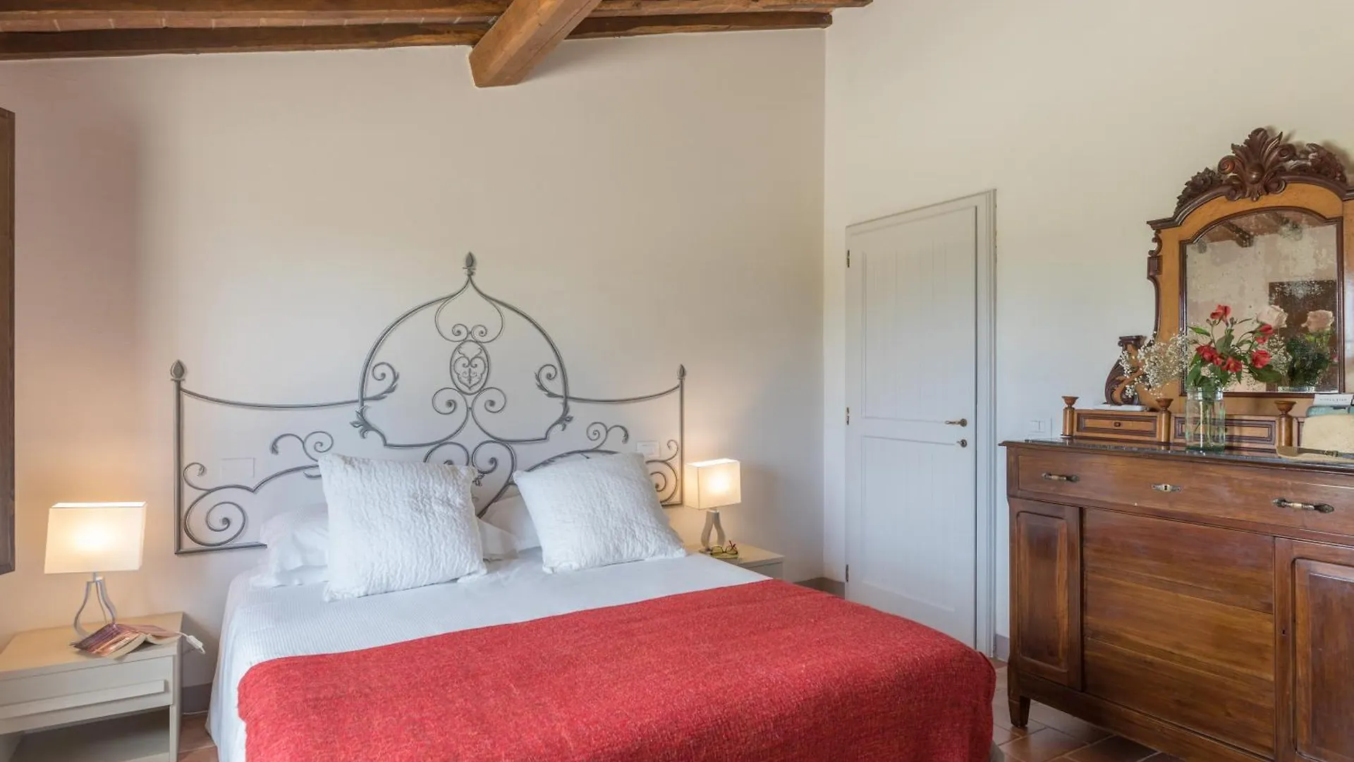 Villa Agriturismo Tenuta La Campana Asciano 0*,  Italy