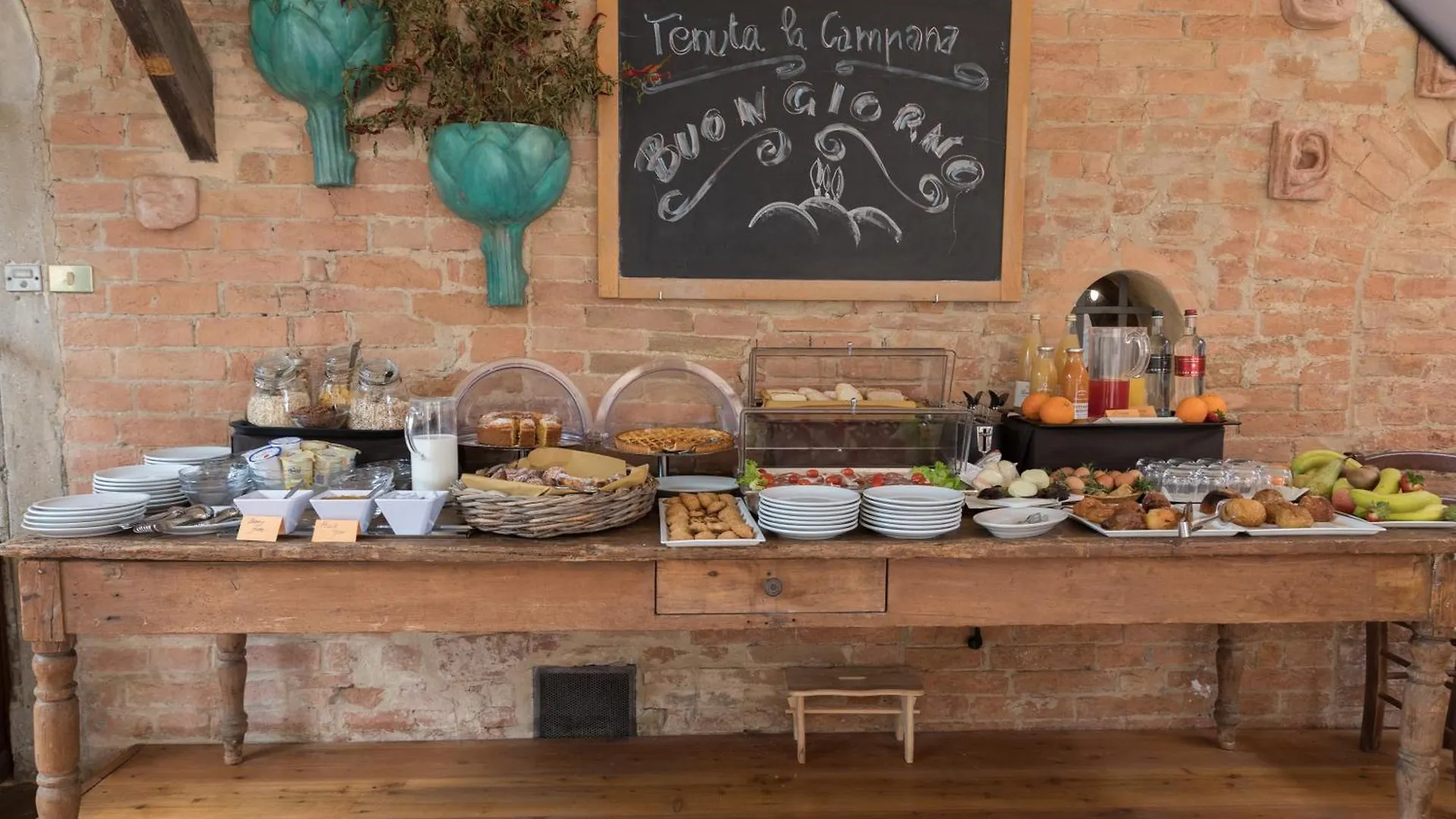 Villa Agriturismo Tenuta La Campana Asciano 0*,